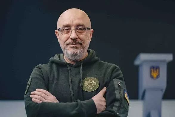 Давайте зупинимо "френдлі фаєр": Резніков закликав дочекатися результатів перевірки закупівель курток для військових
