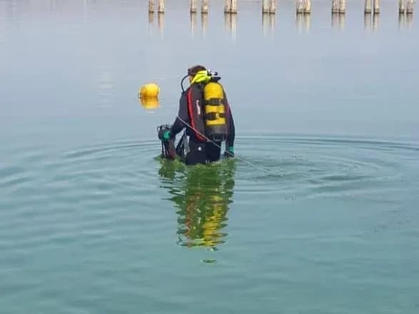 Виявили за 30 метрів від берега: у Миколаєві водолази знайшли тіло 14-річного підлітка