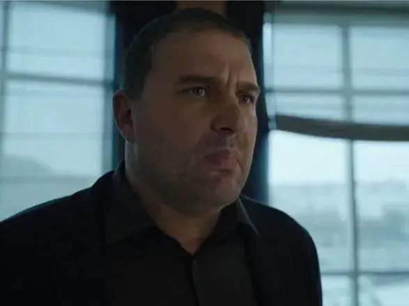 Російського актора Максима Віторгана через антивоєнну позицію "вирізали" із серіалу, замінивши дипфейком