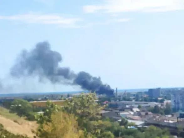 У Бердянську в окупантів рясно загорілося: напередодні там бачили, як рашисти завозять техніку - Федоров