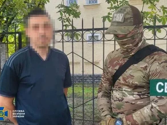 Фабрикував справи проти українців: СБУ затримала колаборанта