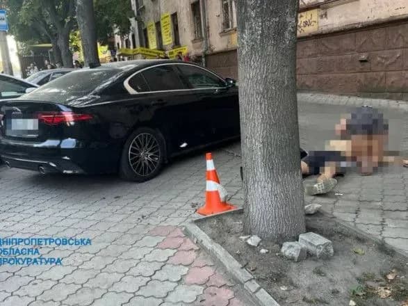 У Дніпрі затримали поліцейського, який застрелив чоловіка під час перевірки документів у машині