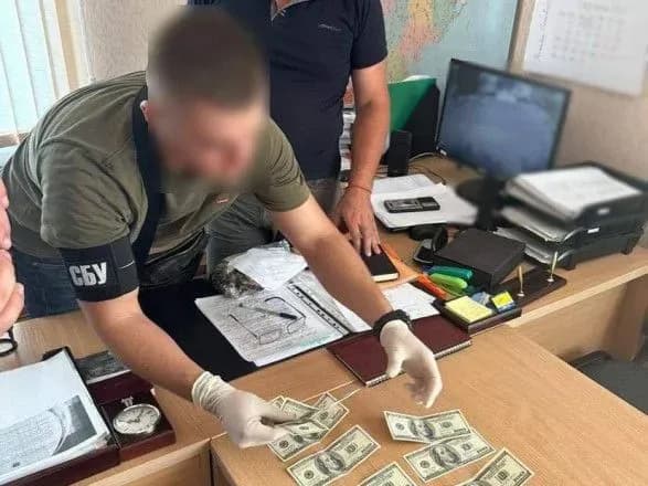 Отримав "відкат" на шкільному укритті: на Одещині спіймали голову сільради