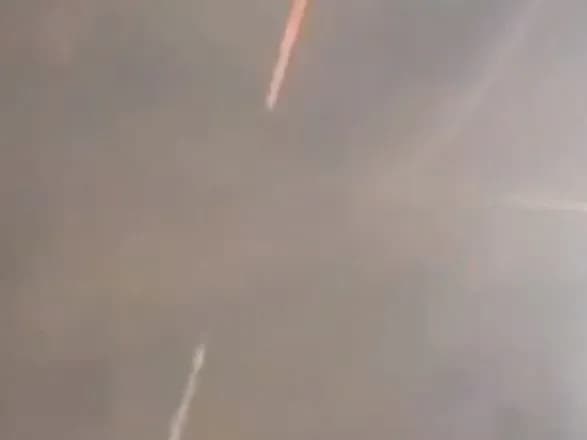 В небе над псковом обнаружили неизвестный объект - губернатор рф