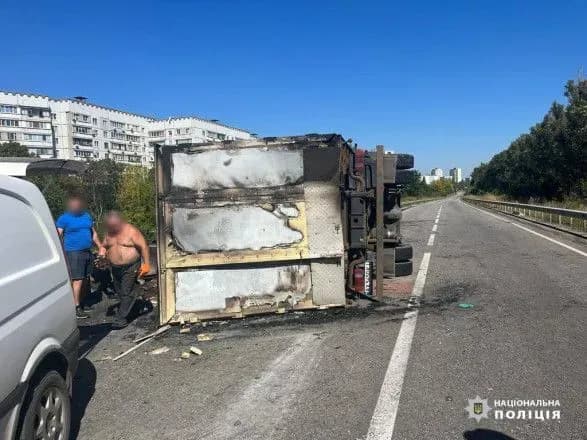 У Харкові сталась ДТП з фурою: серед постраждалих - 15-річна дівчина