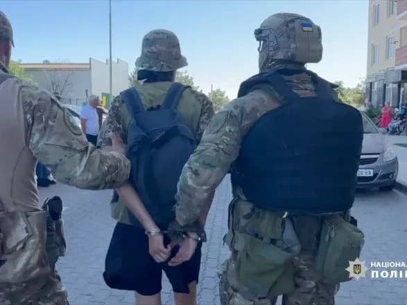 Утримання в заручниках жінки з дитиною на Одещині: в поліції розповіли подробиці звільнення