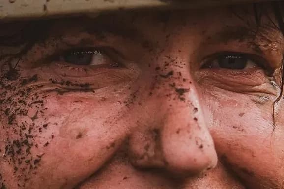 Нова тактика: окупанти підпалюють власні мінні поля задля сповільнення контрнаступу ЗСУ