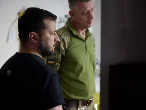 Зеленський відвідав стабілізаційні пункти, де допомагають пораненим на Донецькому й Запорізькому напрямках