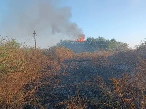 Окупанти надвечір обстріляли Херсонщину: вісім разів вгатили по Михайлівці