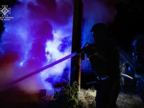 У ДСНС повідомили деталі наслідків ворожої атаки на столицю