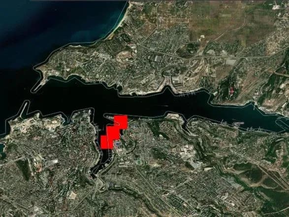 "Бавовну" на морському заводі в Севастополі зафіксували супутники NASA