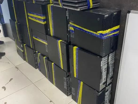 В Киеве разоблачили два мошеннических call-центра