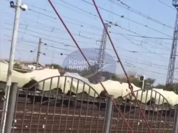 Ешелон з військовою технікою окупантів помітили на станції в Джанкої