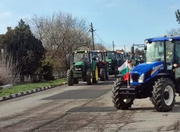 У Болгарії фермери анонсували на завтра "блокаду" через імпорт українського зерна. Прем’єр відреагував