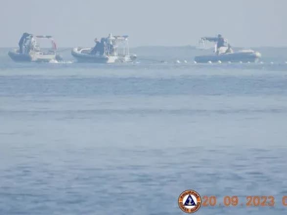 Китай встановив «плавучі бар’єри» у Південно-Китайському морі: Філіппіни засудили таке рішення