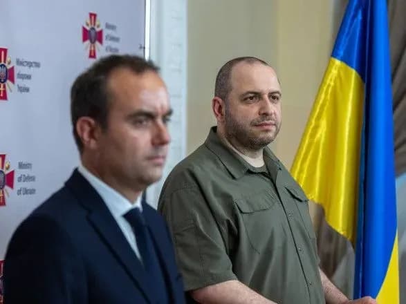Зброя, військово-технічні проєкти та підготовка воїнів ЗСУ: Умєров і Лекорню обговорили подальшу оборонну співпрацю