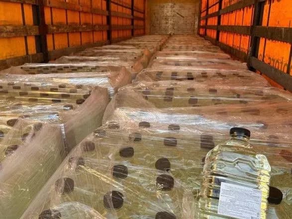 З України хотіли вивезти спирт під виглядом склоомивача