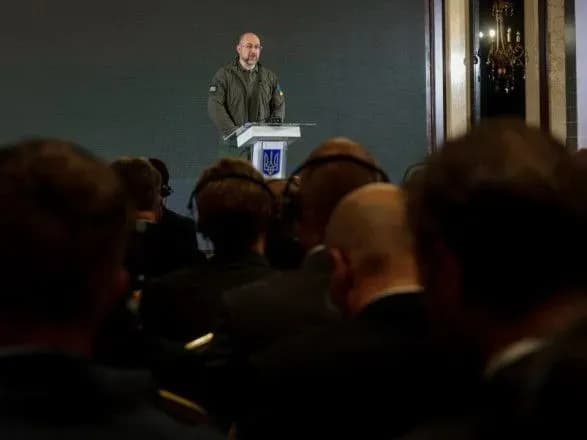 Шмигаль: опрацьовуються питання створення в Україні замкнутого циклу виробництва озброєння