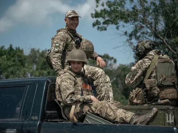 Зеленський привітав бійців Територіальної оборони з їхнім святом