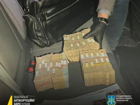 Міського голову Сум викрили на отриманні хабаря. У НАБУ повідомили деталі