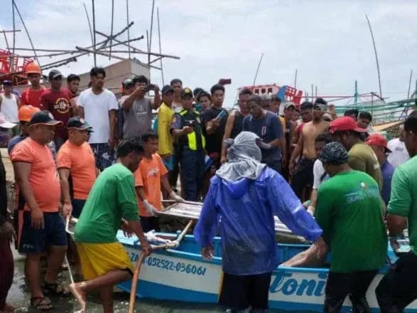 У Південнокитайському морі судно протараниро рибальській човен: твоє рибалок загинуло