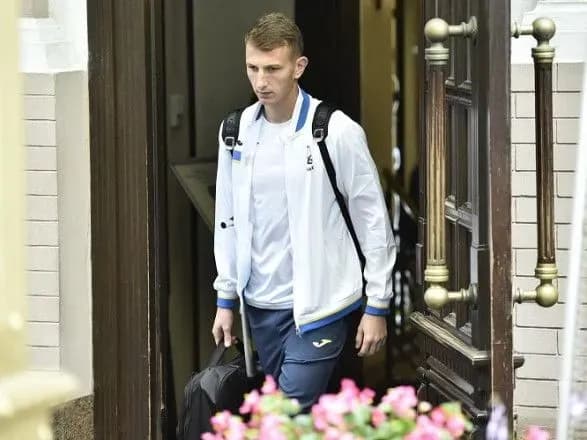 Перед відбірковими матчами на Євро-2024 в збірній України змінився голкіпер