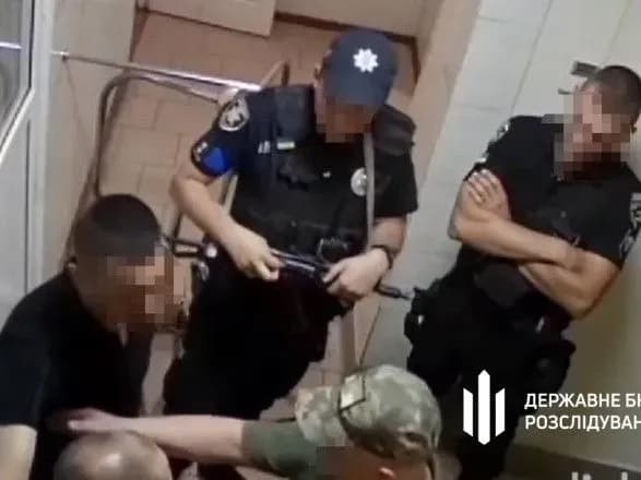 Побиття чоловіка у ТЦК Чернівців: ДБР розслідує дії військових та правоохоронців