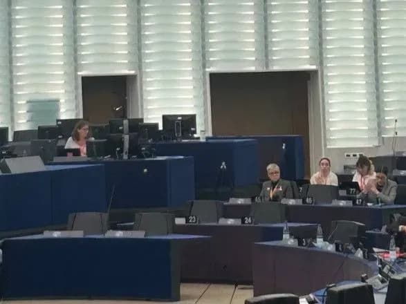 ПАРЄ визнала перетворення рф на диктатуру, а путіна - на диктатора: Кулеба привітав рішення