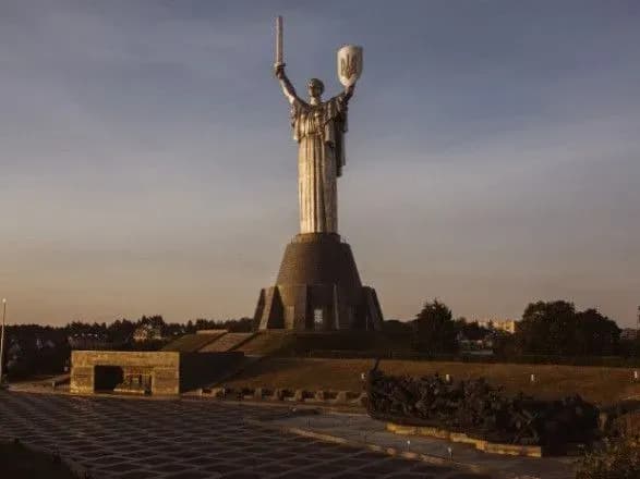 Тризуб на щиті "Батьківщини-матері" можна буде побачити на власні очі з 19 жовтня - музей