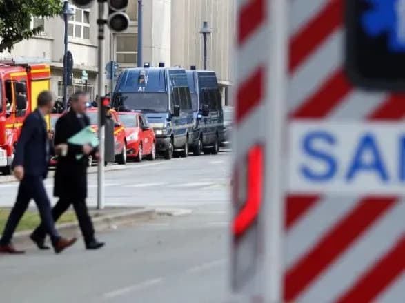 У Франції провели евакуацію у школі, на яку три дні тому був здійснений напад