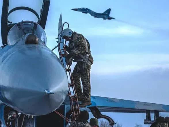 Повітряні Сили збили вночі усі 6 дронів-"шахедів" та керовану авіаційну ракету