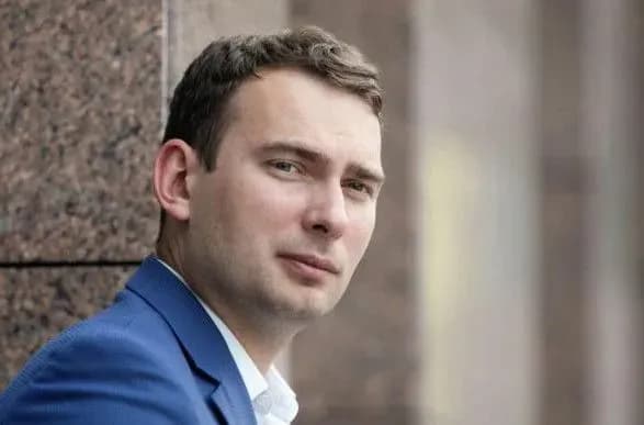 Буде дешевше та зручніше: Железняк про законопроєкт щодо оподаткування таксистів та кур'єрів