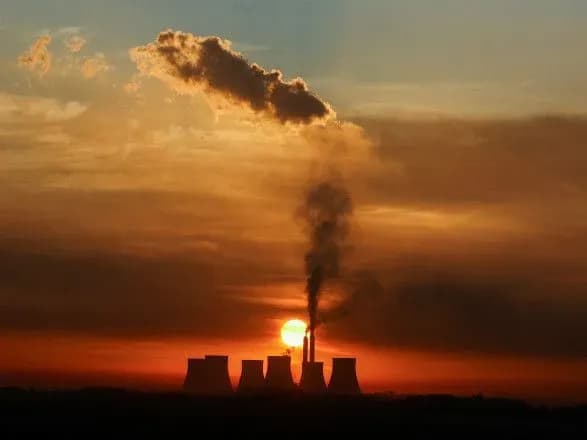 Світовий попит на викопне паливо досягне піку до 2030 року