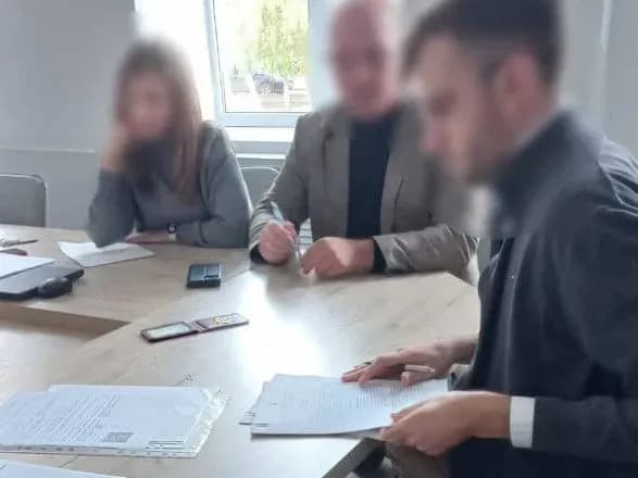 На Тернопільщині поліція повідомила про підозру одному з мерів: “роздав” майже 2,5 гектара землі