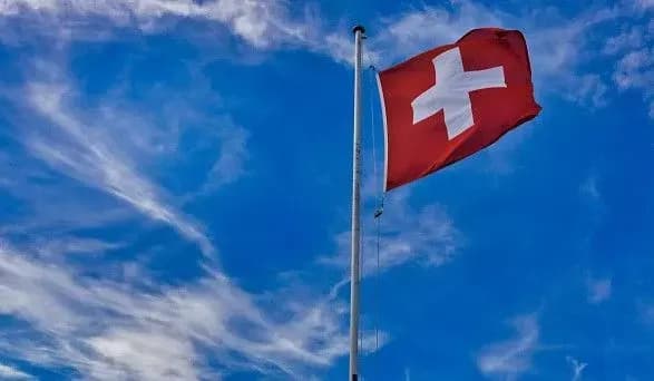 Швейцарія продовжила статус тимчасового захисту для біженців з України до березня 2025 року
