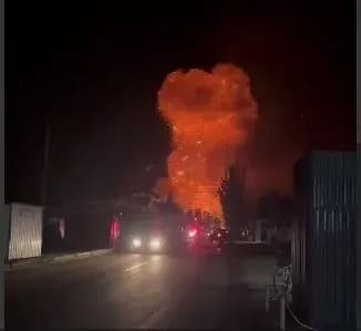 “Бавовна” біля окупованого Маріуполя. Горить склад БК — ЗМІ