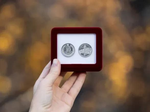 До річниці визволення Херсонщини: НБУ випустив пам'ятну монету "Антонівський міст"