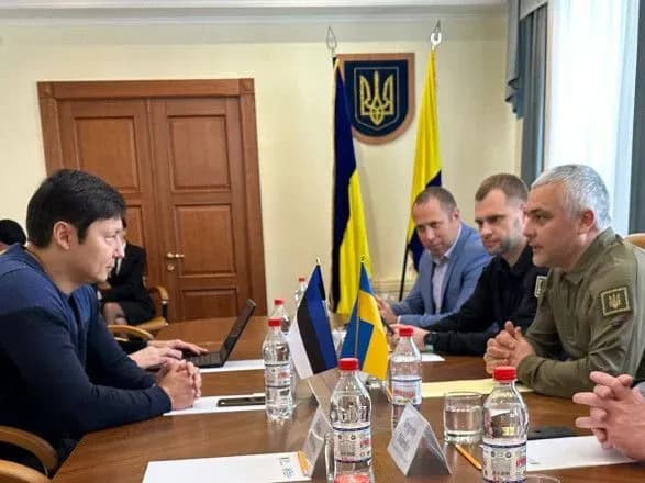 Наступного літа діти військових з Одещини відпочинуть у Таллінні: Кіпер зустрівся з Килвартом