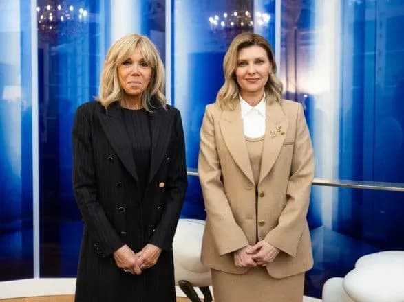 Зеленська і Перша леді Франції відвідали школу в Парижі, де навчаються українські діти