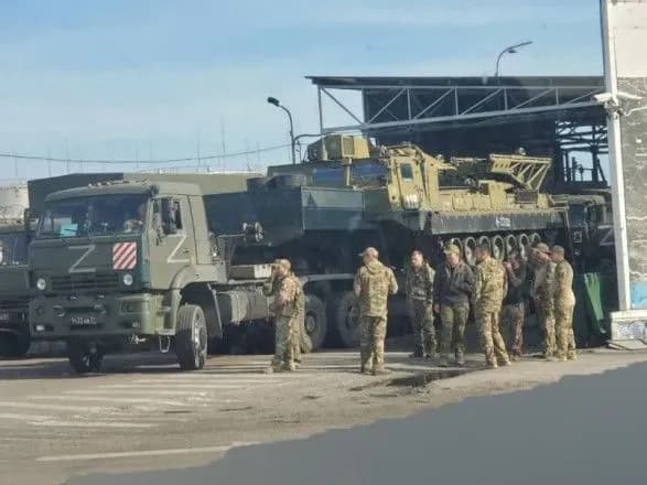 Росіяни виводять військові кораблі з окупованого Криму до Новоросійська — "АТЕШ"