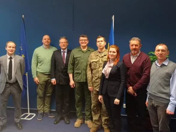 У Міноборони погодили з моніторинговою місією Євросоюзу облік переданої зброї та військового майна