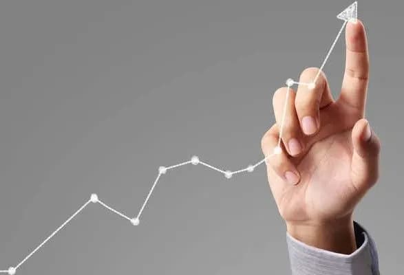 Зростання ВВП в 2023 році Україні сягне 4,8%: Єврокомісія покращила прогноз стосовно зростання української економіки