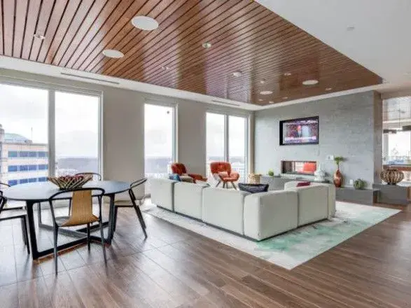 В ЕС обязали сервисы аренды жилья, вроде Airbnb и Booking, делиться данными с властями