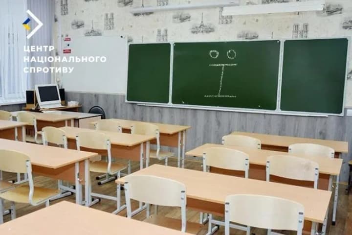 The occupiers complain about the large number of people who want to learn Ukrainian.