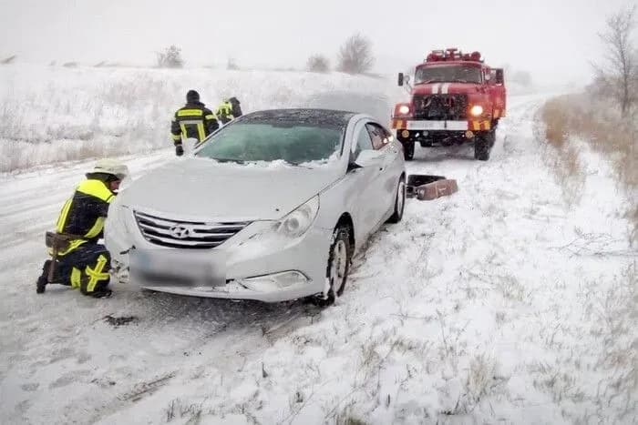 Zelensky urges Ukrainians to be careful during bad weather: difficult situation will be almost all over the country