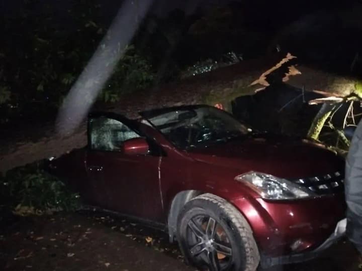 Half a million Crimean residents left without electricity and water supply due to the storm