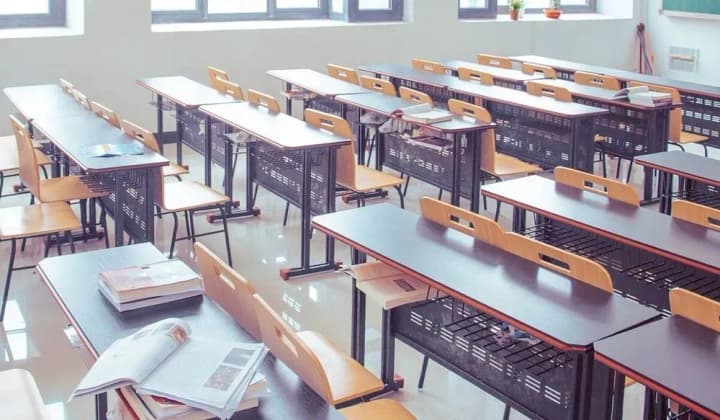 Tomorrow schools of Odesa Oblast will work in mixed format, hromadas can choose any form of education - Kiper