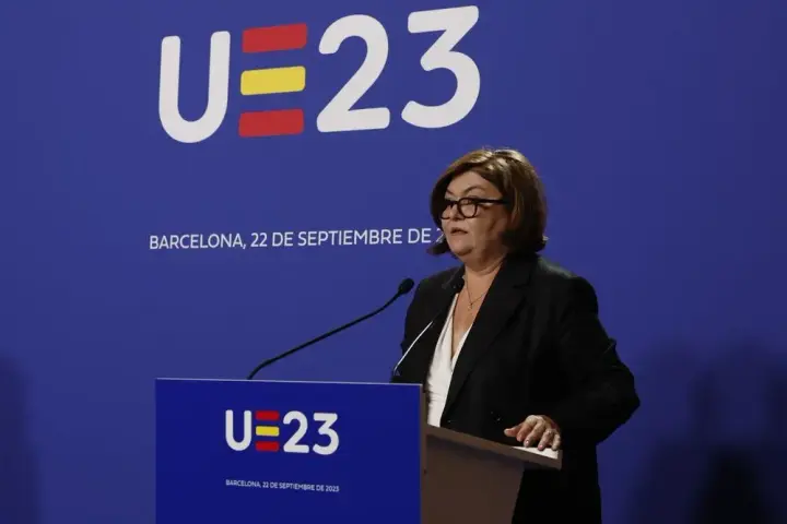 EU Commissioner condemns Warsaw for "not being involved" in finding a solution to lift the blockade on the Ukrainian border