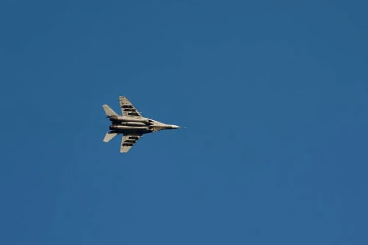 Defense forces carry out 11 air strikes on Russian troops