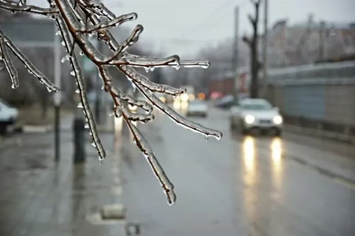 Cloudy weather with clearings, sometimes ice on the roads: weather forecast in Ukraine for December 4